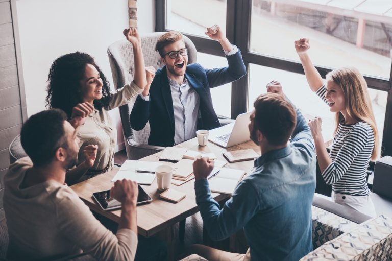 How To Improve Teamwork And Communication In The Workplace ...